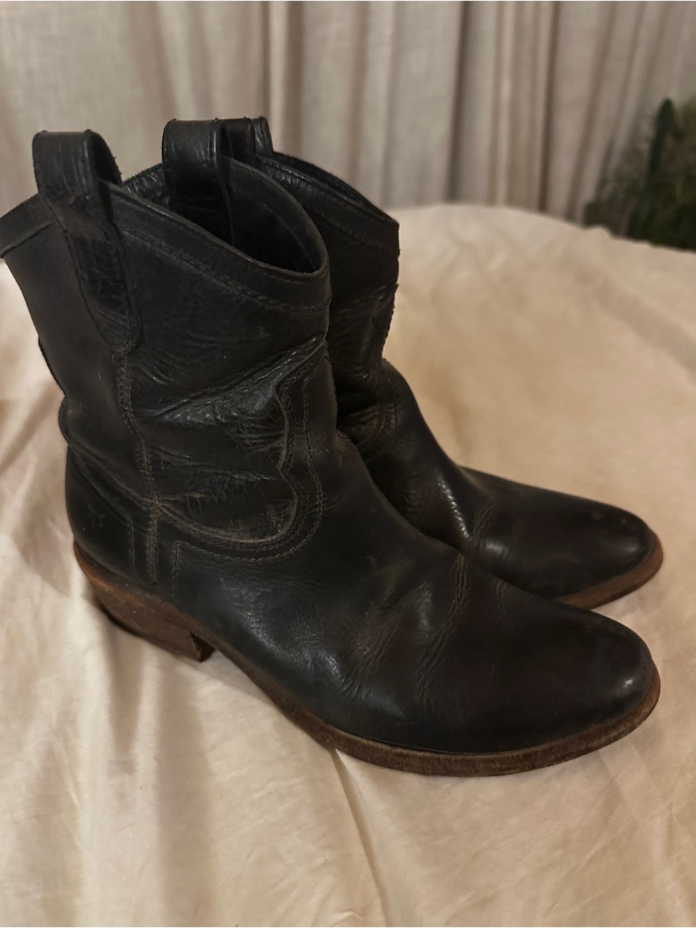 Vintage Frye Short Western Heeled Boots